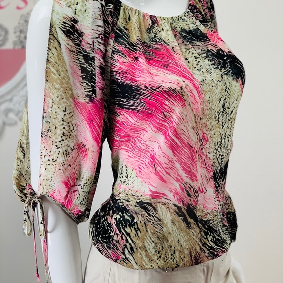 Harlow Zee Tops - Harlow Zee / Cream Tan Pink Animal Cold Shoulder